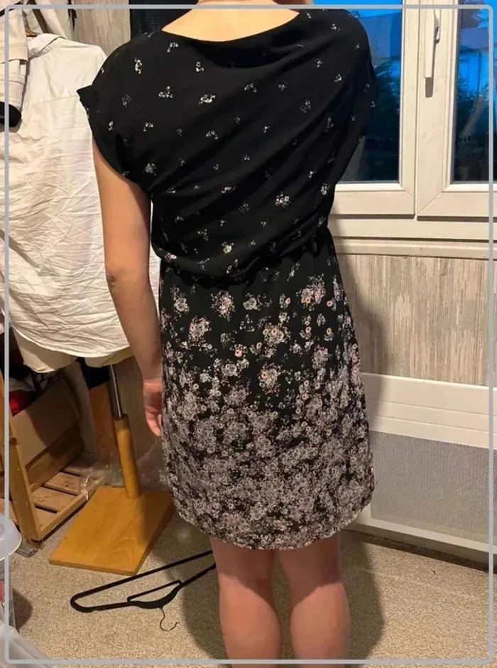 Magnifique  robe camaieu  taille  40 - photo numéro 4