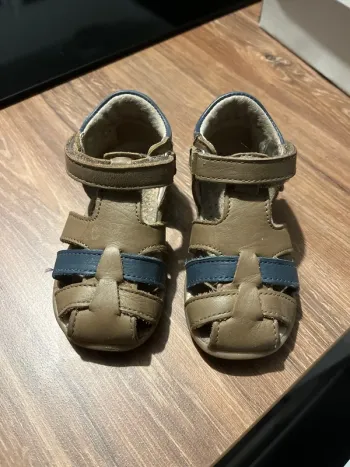 Chaussure premier pas
