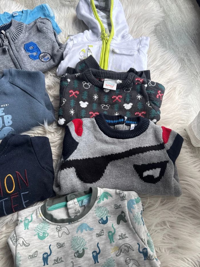 Lot de vêtements bébé 6 mois - photo numéro 3