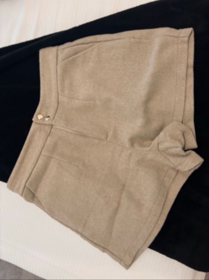Short épaie beige marque SHEIN - photo numéro 2
