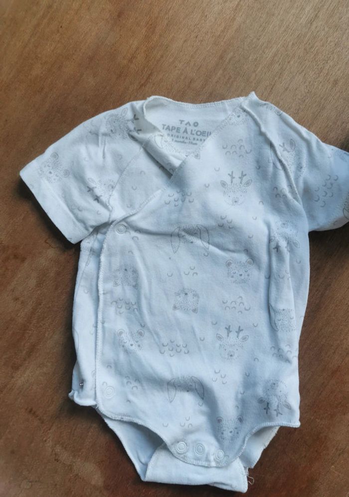 đŒ Tape Ă L'oeil lot bodys manches courtes mixte 3mois 59cm Ă©tĂ© - photo numĂ©ro 2