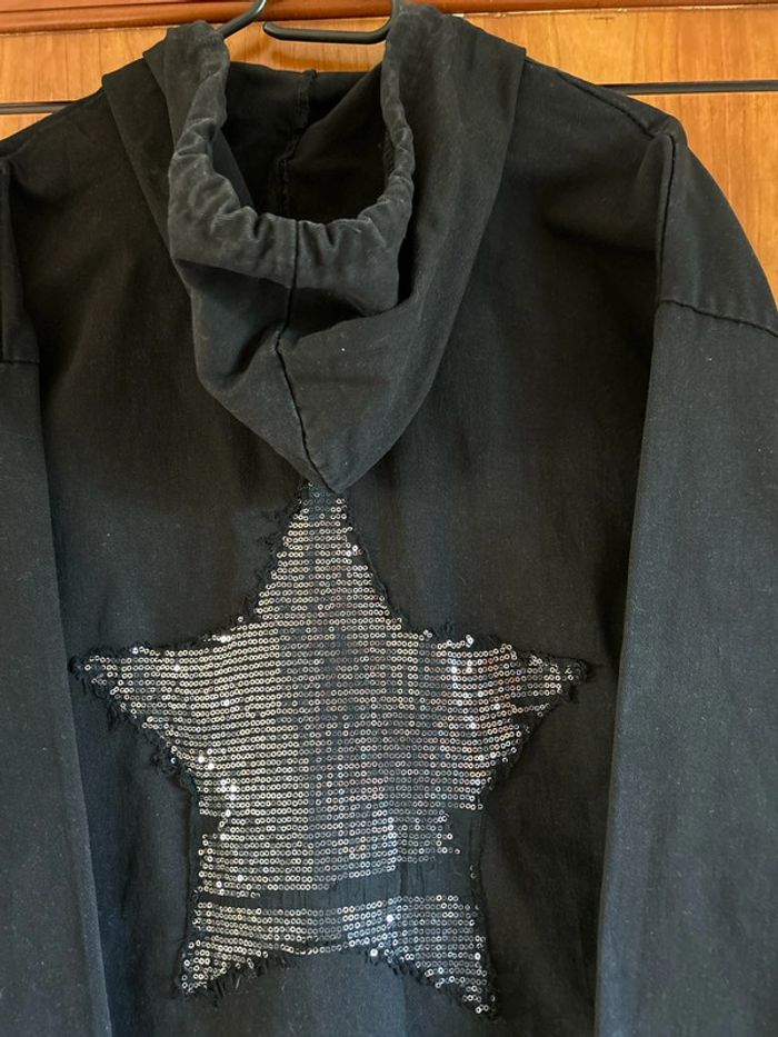 Longue veste noire  étoile zippée avec capuche April Vintage - photo numéro 7