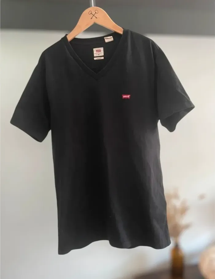 Tee shirt noir col v Levi’s pour homme en coton