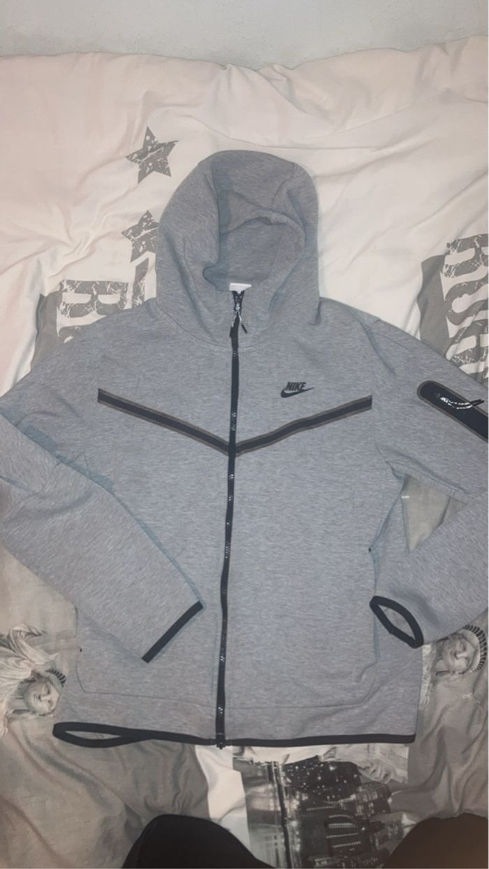 ensemble nike tech gris - photo numéro 2