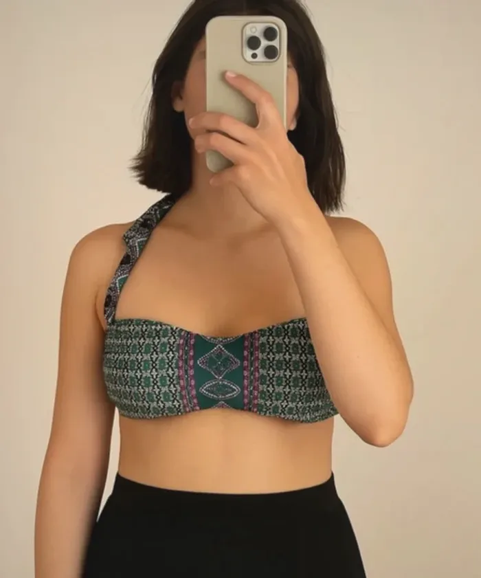 haut de maillot de bain de la marque KIWI Saint-Tropez, parfait pour un look chic et estival. - photo numéro 9