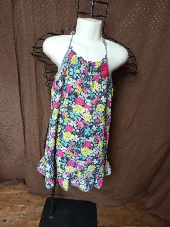 Robe fleuri fine bretelle taille 10ans