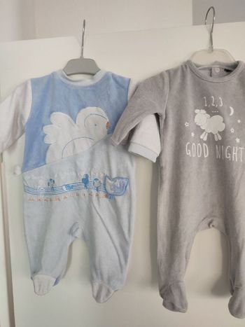 #kytie3moisgarcon. 2 grenouillère taille 3 mois