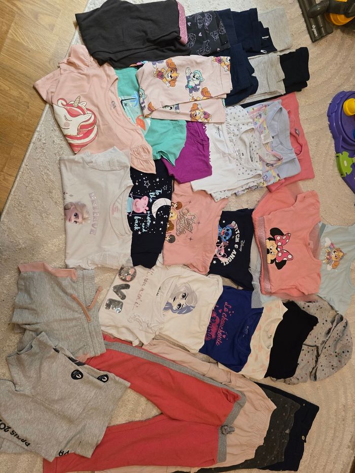 Lot vêtements fille 5ans