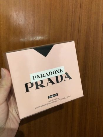 Neuf avec étiquette·Prada