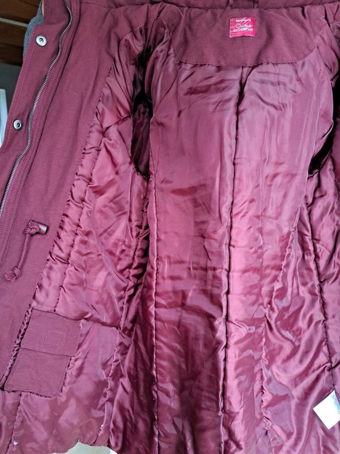 Manteau bordeaux - photo numéro 3