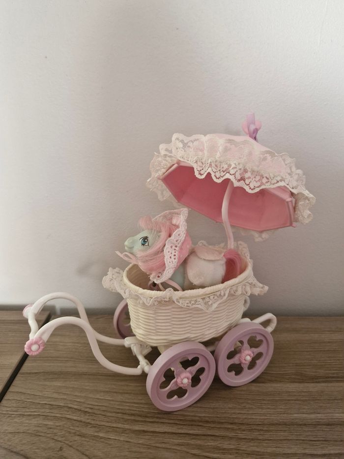 Vintage 1985 mon  petit poney génération 1 bébé avec landau - photo numéro 3