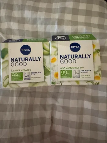 Lot de 2 crèmes nivea naturelle good