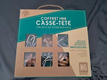 Coffret mini casse tête casi neuf