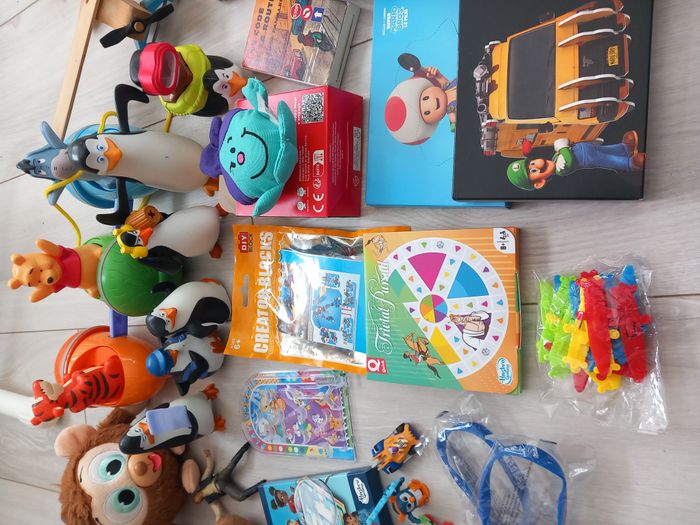 Lot de jeux, jouets, peluches ..... - photo numéro 4