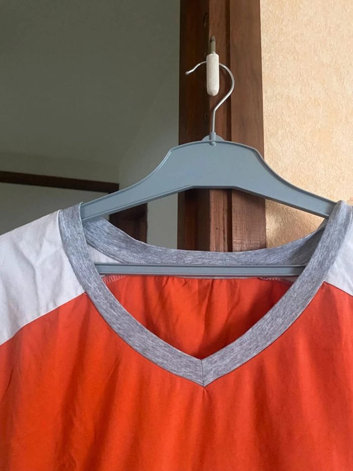 TEE shirt bicolore Taile 36 très bon état - photo numéro 4