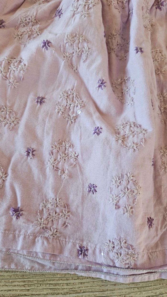 Jupe courte parme avec sequins et broderie, CKS, 10 ans, peu mise - photo numéro 4