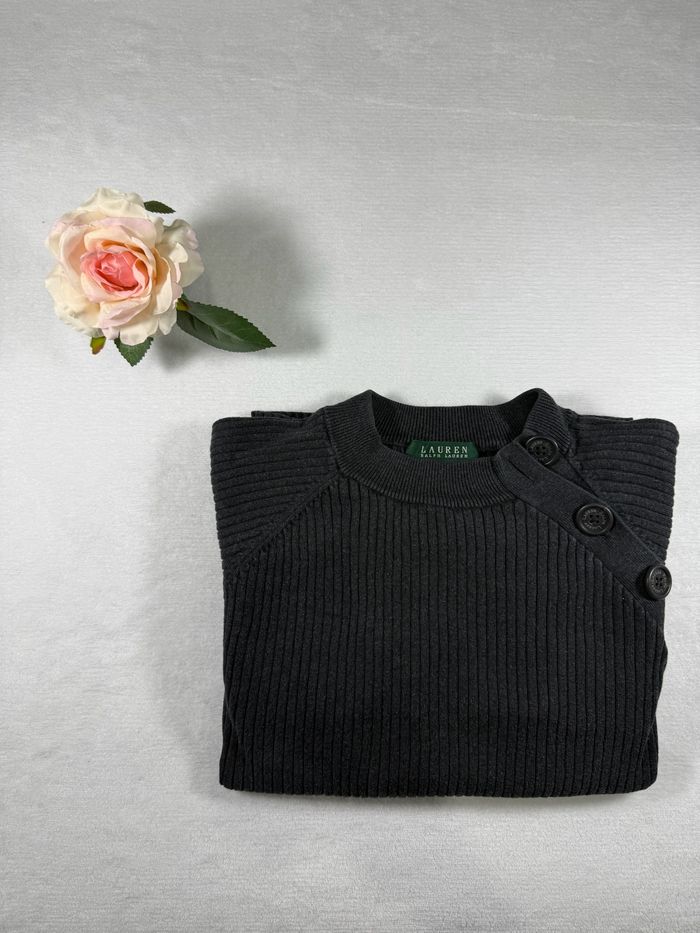 Pull noir côtelé Ralph Lauren pour femme taille M Boutons sur l'épaule en 100% coton