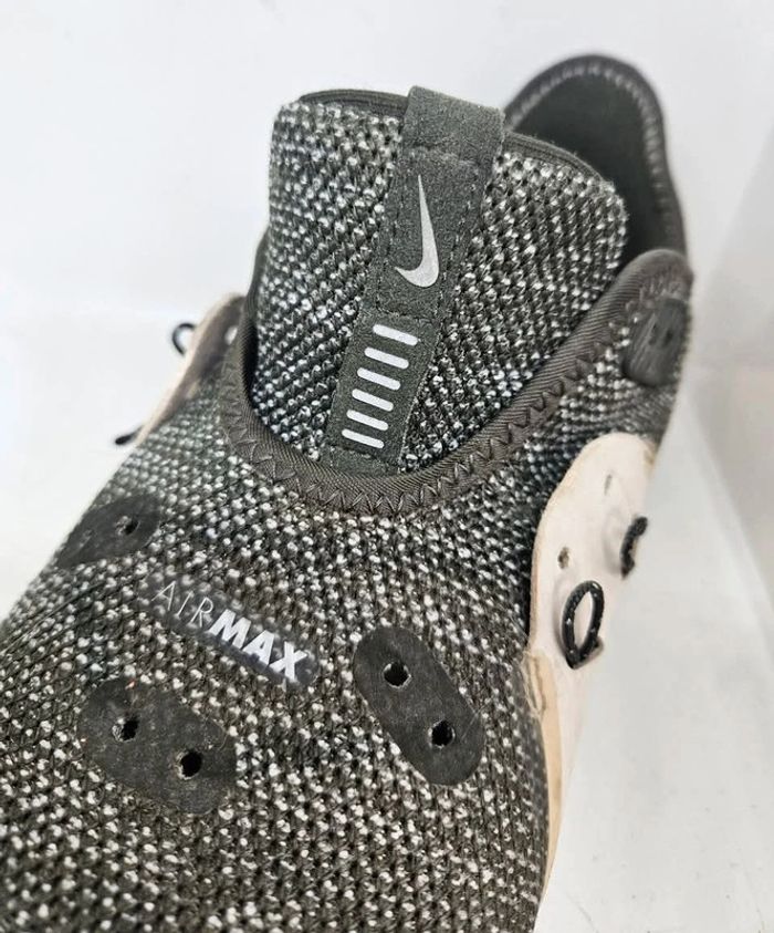 Paire de AirMax
Nike.
Pointure 41. - photo numéro 13