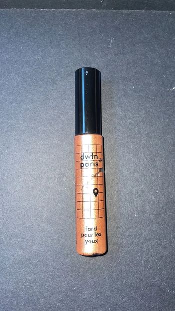 Fard pour les yeux waterproof