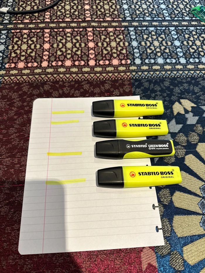 Lot de 4 fluos Stabilo jaunes