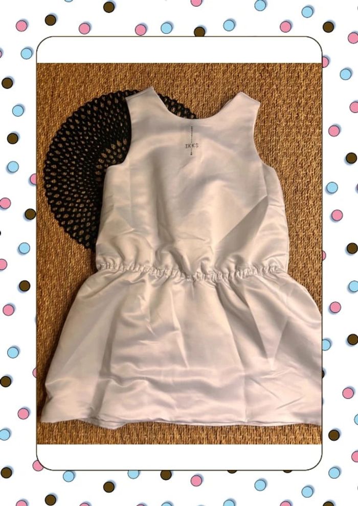 Robe satinée strass