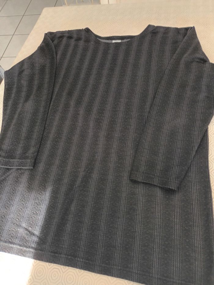 Tee-shirt C&A T 38/40 noir - photo numéro 3