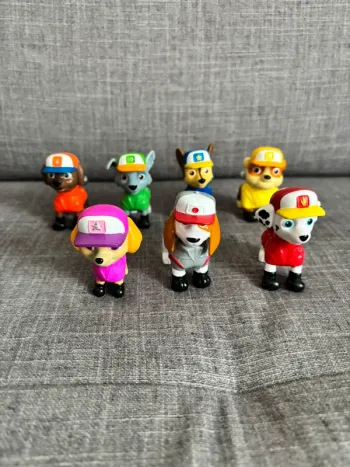 Lot de figurines pat patrouille