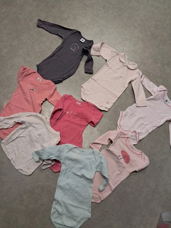 lot de bodys fille 6 mois petit bateau