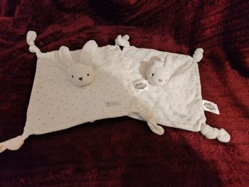 Lot de 2 lapins absorba blanc étoiles grises