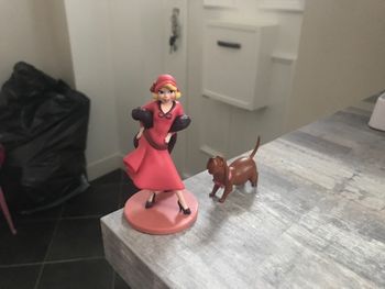 Figurine charlotte et son chien la princesse et la grenouille disney