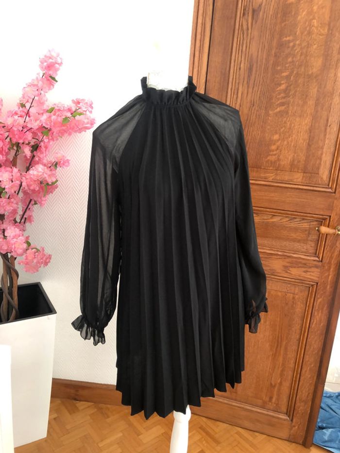 Robe Zara noire neuve taille S - photo numéro 2