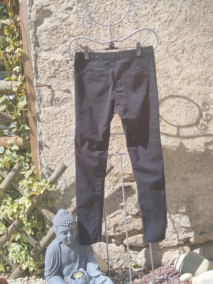 Pantalon Jennyfer t.36 - photo numéro 2