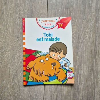 Livre " J'apprends à lire "  Tobi est malade. Début Cp. Edition hachette