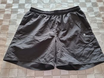 Short noir femme Domyos taille L neuf