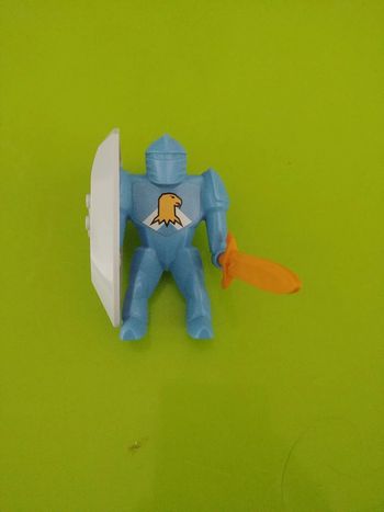 Lego nestle Jayko chevalier épée bouclier