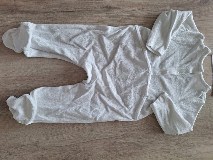 Lot de 7 pyjamas 18 mois - photo numéro 3