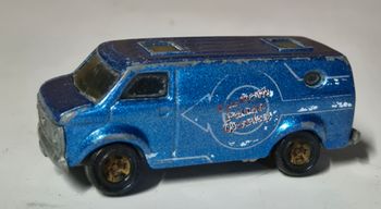 Matchbox Chevy Van MB709 1:74  Custom Paint Works 2006 Mattel