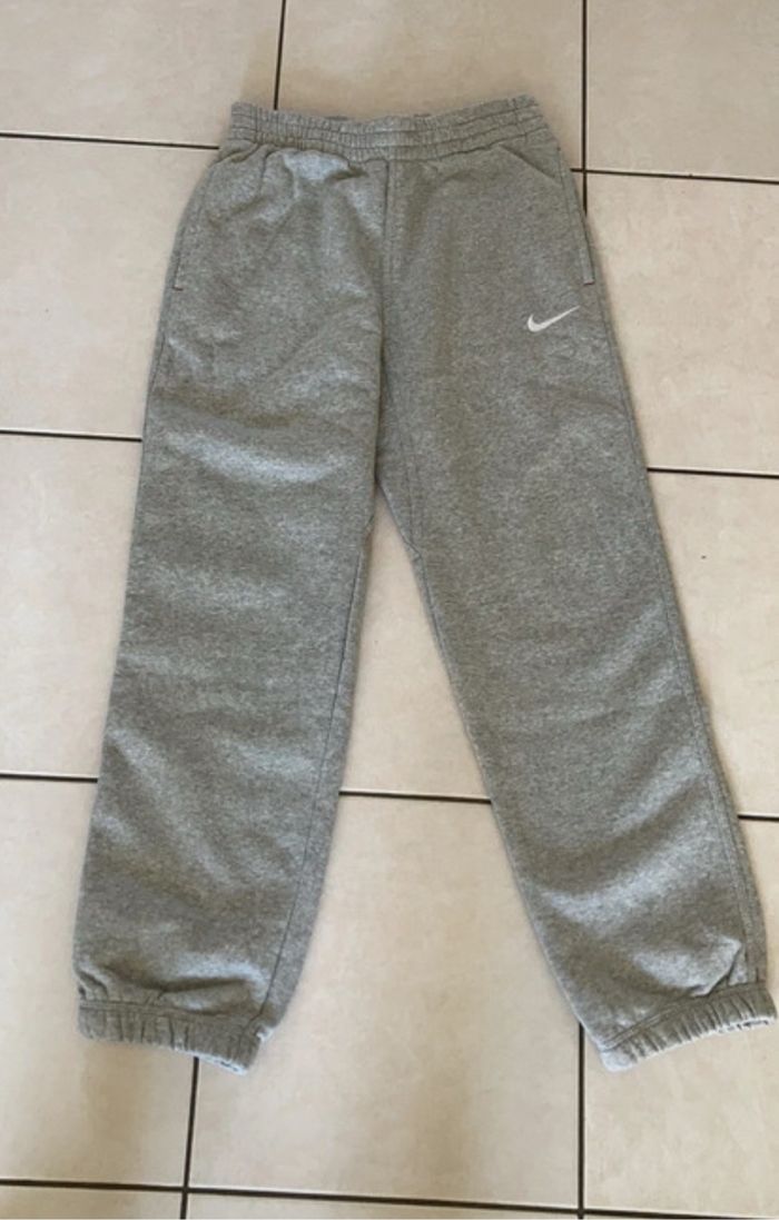 Bas jogging Nike gris 10-12 ans
