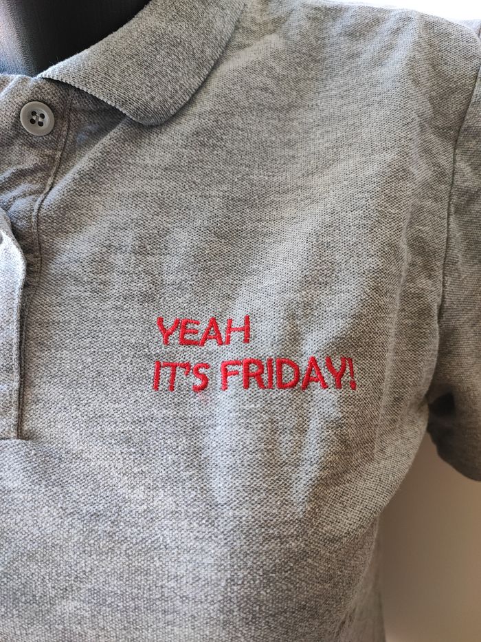 9 – Tee-shirt / Polo gris stylé & intemporel mixte 👕 - photo numéro 3