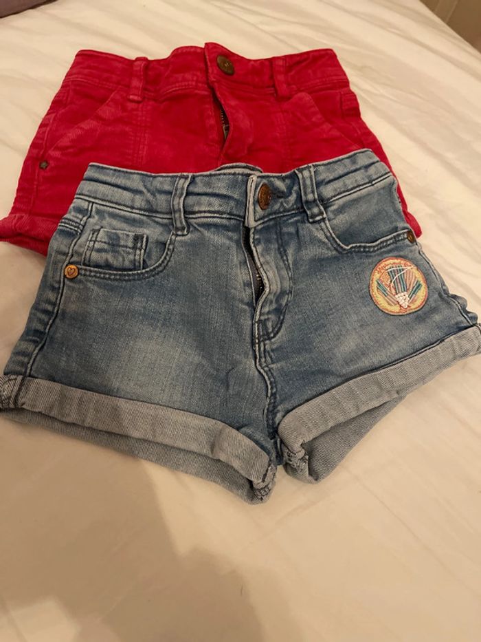 Lot de trois shorts 2 ans - photo numéro 3