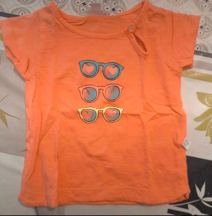 T-shirt 6 mois - photo numéro 2