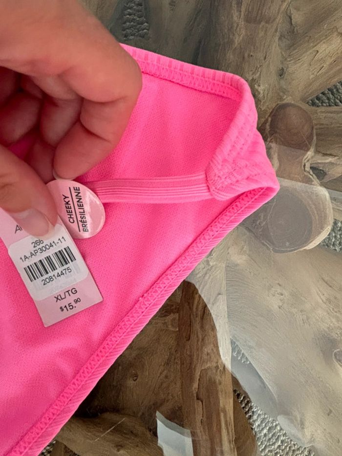 Bas de maillot de bain neuf - photo numéro 4