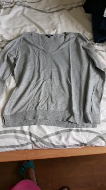 Pull gris taille M