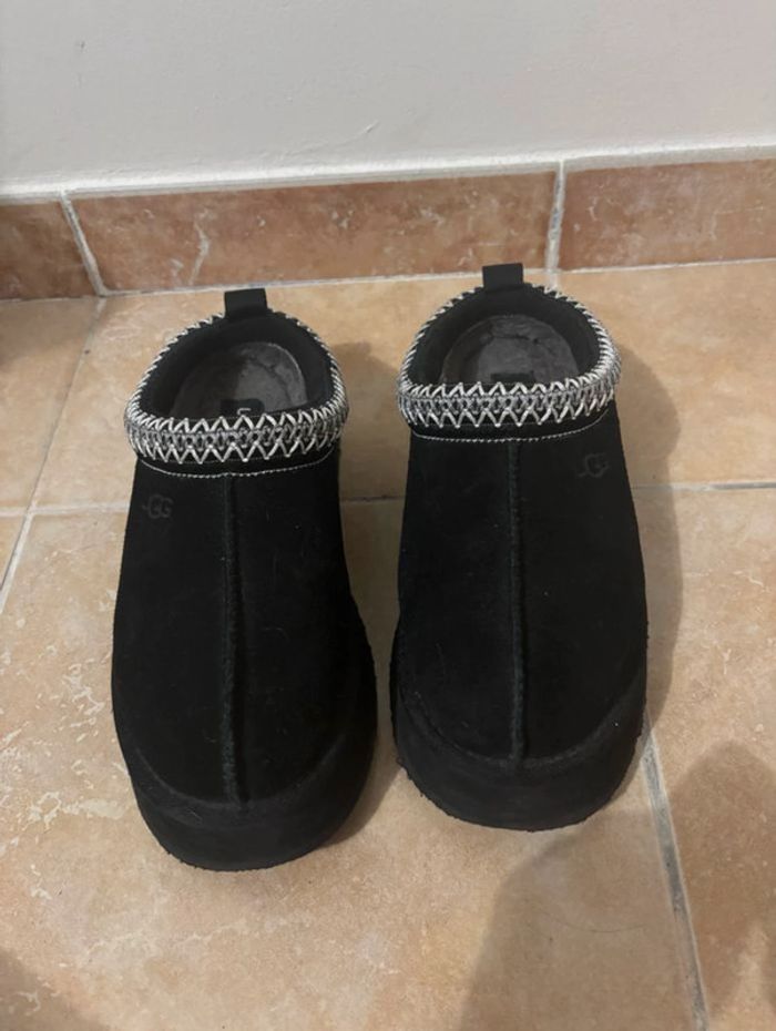ugg tazz noire