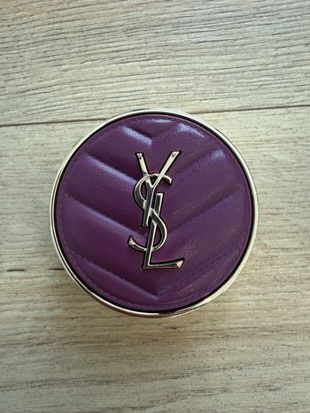 Make me blush de Yves saint Laurent 