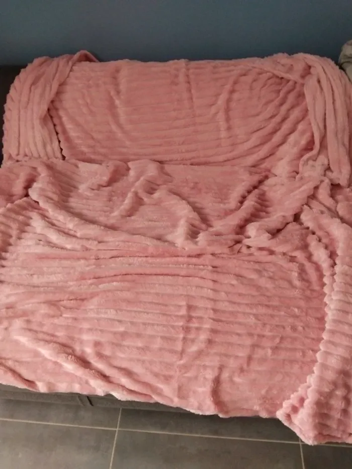 Plaid 2m x 2.30m rose - photo numéro 2