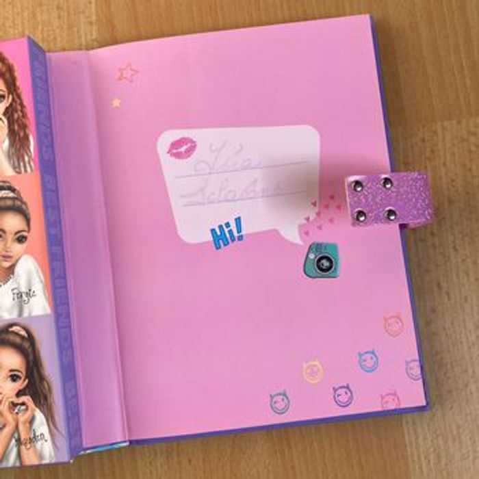 TOPModel - Journal Intime Musical (Ed Sheeran) avec Code Secret - photo numéro 2