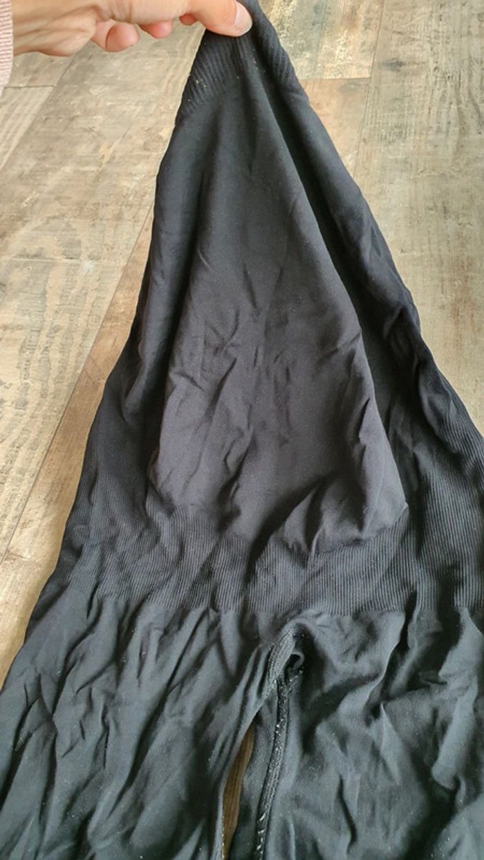 Collant maternité  taille 38 en très bon état - photo numéro 3