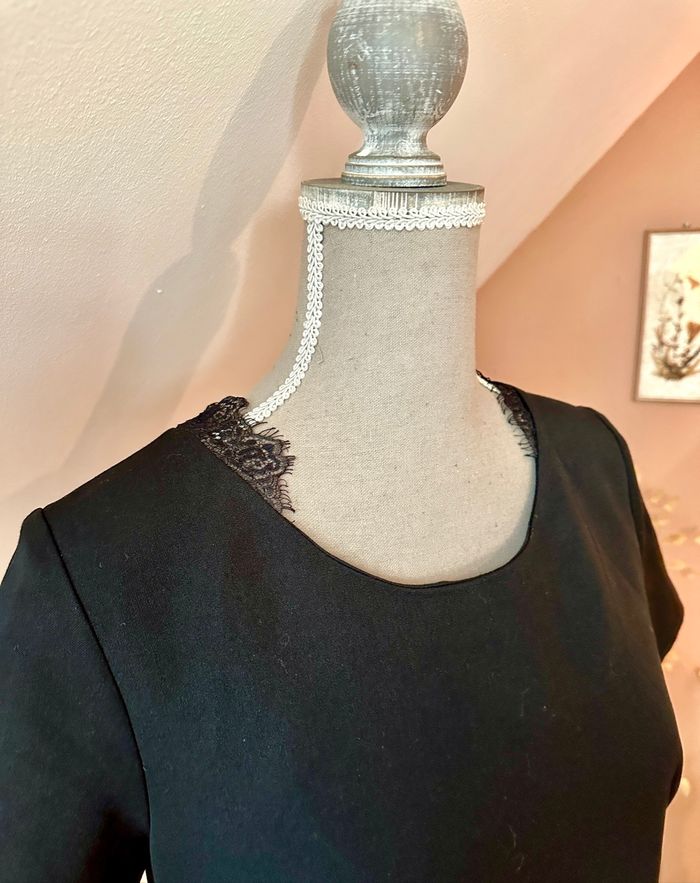 🤍 Robe noir Diane Laury taille 40 🤍 - photo numéro 5