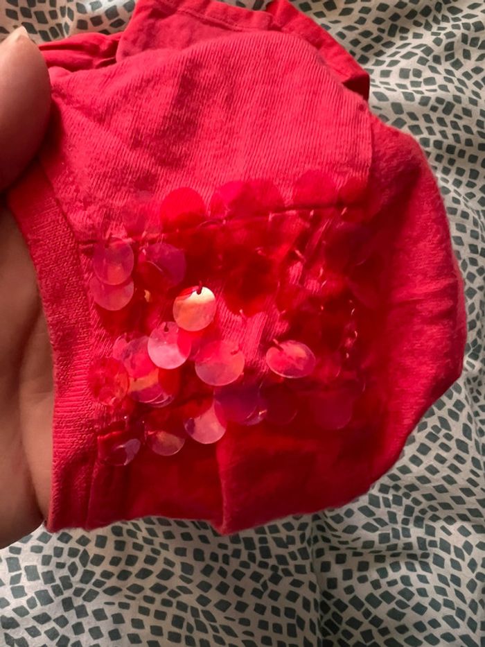 T-shirt paillettes taille 5 ans - photo numéro 2